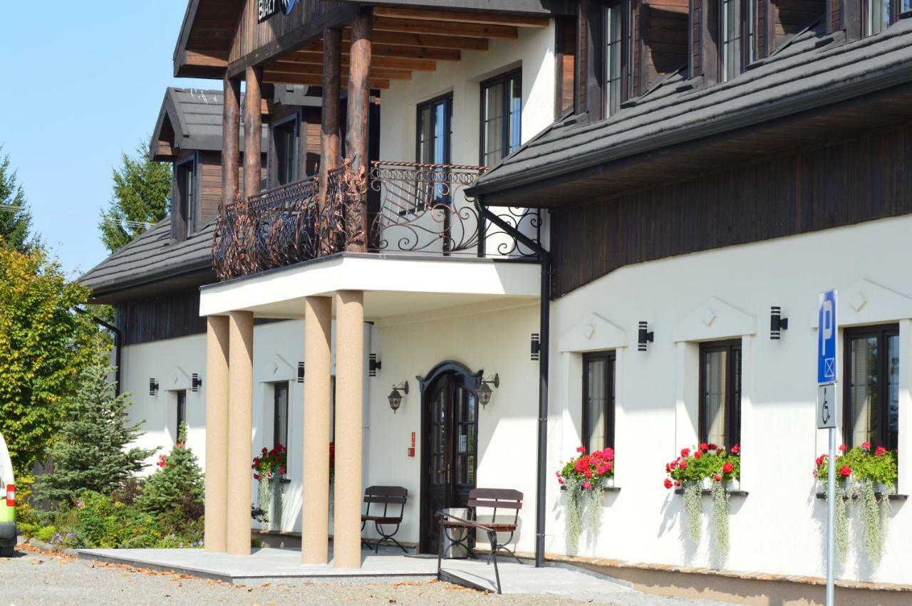 Osrodek Bialy Lew Acomodação com café da manhã Wojciechow  Exterior foto